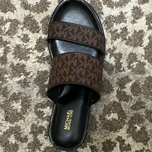 Michael Kors slide